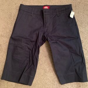Tilly’s Dickies Navy Blue shorts size 3 brand new with tags jr